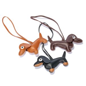 Accesorio Llavero Perro Salchicha Con Colgante Varios